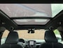 Volvo XC40 B4 Plus Black Edition | Panoramadak met schuif- /kantelfunctie | Elektrische stoelen met geheugenfunctie | 360 graden camera | Extra getint glas | Stoel- /stuurwielverwarming | 20 inch lichtmetalen velgen | Adaptive Cruise Control | BLIS