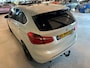 BMW 2-Serie Active Tourer 218d AUTOMAAT CORPORATE LEASE SPORT/CLIMA AIRCO/SCHUIFDAK/TREKHAAK/ISOFIX/NAVIGATIE/ZWARTE LM-VELGEN/LED