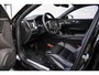 Volvo V60 2.0 T6 Plug-in hybrid AWD Plus Dark | Harman Kardon Audio | Trekhaak | Stoel- / Stuurverwarming Voor + Achter | 360 Camera | Adaptive Cruise | Google | Carplay | Dodehoekdetectie