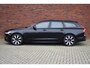 Volvo V90 T8 455PK Plug-in hybrid AWD Ultra Dark | 360 Camera | Trekhaak | All-Season | Gelamineerd Glas |