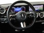 Mercedes-Benz A-klasse 180 AMG Line Panorama Dak / Nightpakket / Parkeercamera / Sfeerverlichting / Stoelverwarming /