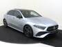 Mercedes-Benz A-klasse 180 AMG Line Panorama Dak / Nightpakket / Parkeercamera / Sfeerverlichting / Stoelverwarming /
