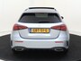 Mercedes-Benz A-klasse 180 AMG Line Panorama Dak / Nightpakket / Parkeercamera / Sfeerverlichting / Stoelverwarming /