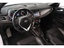 Alfa Romeo Giulietta 1.4 Turbo MultiAir Super | Climate control | Lederen bekleding | Navigatie | 18" Lichtmetaal | Parkeersensor | Cruise control |