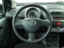 Toyota Aygo 1.0 12V Comfort | Airco | Tomtom | 5-Deurs | Elk. ramen voor | Metallic lak |