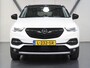 Opel Grandland X 1.6 180PK Turbo Ultimate | 1ste eigenaar | AUTOMAAT | AppleCarPlay/AndroidAuto | Verwarmde/Verkoelende AGR-stoelen | LEER | Navigatie | Cruise Control | Keyless Start/Entry | FULL LED | 360'Camera | Trekhaak | Two-tone | Isofix | Privacy Glass | 1600KG TREKGEWICHT! |