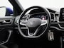 Volkswagen T-Roc 1.5 TSI R-Line 150 PK | Automaat | Climatronic | Navigatie | Adaptive Cruise Control | Lane Assist | Parkeersensoren | Trekhaak |