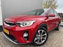 Kia Stonic 1.0 T-GDi DynamicLine / NAVIGATIE / AIRCO / CAMERA / CRUISE / HOGE INSTAP/ PARKEERSENSOREN / LMV 17" / NEDERLANDSE AUTO