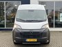 Peugeot Boxer GB 2.2 140PK BlueHDi L2H2 35 Zwaar | Navigatie | Apple Carplay & Android Auto | Verzwaarde vering | DAB+ | Climate control | Cruise control | Trekhaak