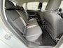 Volkswagen Polo 1.0 TSI Life / Navigatie / App connect / Parkeersensoren V+A /  Lichtmetaal 16 inch / Fabriekgarantie 2027 / P4