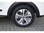 Kia Niro EV DynamicPlusLine 64kWh 3-Fase | Cruise Control Adaptief | Navigatie | Camera | Stoel+StuurVerwarming | SchuifKanteldak | Tot 10Jr. Kia-Garantie