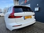 Volvo V60 2.0 B3 Autom Advantage + Led +  Lmv + Navi + D-Glas