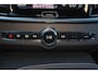 Volvo V90 Cross Country T5 AWD Pro - IntelliSafe Assist & Surround - 360º Camera - Harman/Kardon audio - Adaptieve LED koplampen - Verwarmde voorstoelen, stuur & achterbank - Parkeersensoren voor & achter - Elektr. bedienb. voorstoelen met geheugen - Nappa Lederen bekleding - Standkachel - Extra getint glas - 19' LMV