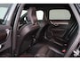 Volvo V90 Cross Country T5 AWD Pro - IntelliSafe Assist & Surround - 360º Camera - Harman/Kardon audio - Adaptieve LED koplampen - Verwarmde voorstoelen, stuur & achterbank - Parkeersensoren voor & achter - Elektr. bedienb. voorstoelen met geheugen - Nappa Lederen bekleding - Standkachel - Extra getint glas - 19' LMV