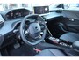 Peugeot 208 Hybrid 110PK e-DCS6 ALLURE | NAVIGATIE | DRAADLOZE APPLE CARPLAY/ANDROID AUTO | DAB+ RADIO | CLIMATE CONTROL | ADAPTIVE CRUISE CONTROL | VERKEERSBORDEN HERKENNING | ACHTERUITRIJ CAMERA | LICHTMETALEN VELGEN 16" |