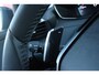 Peugeot 208 Hybrid 110PK e-DCS6 ALLURE | NAVIGATIE | DRAADLOZE APPLE CARPLAY/ANDROID AUTO | DAB+ RADIO | CLIMATE CONTROL | ADAPTIVE CRUISE CONTROL | VERKEERSBORDEN HERKENNING | ACHTERUITRIJ CAMERA | LICHTMETALEN VELGEN 16" |