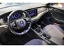 Skoda Octavia Combi 1.0 TSI 110pk Ambition | RIJKLAAR! | Navigatie | Parkeersensoren Voor / Achter | Cruise Control | LED Verlichting | Climate Control