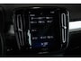 Volvo XC40 T4 Momentum Pro | 1ste Eigenaar | Dealeronderhouden | Semi Electrische Wegklapbare Trekhaak | 18'' Lichtmetalen Velgen | Parkeerverwarming | Parkeersensoren