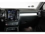 Volvo XC40 T4 Momentum Pro | 1ste Eigenaar | Dealeronderhouden | Semi Electrische Wegklapbare Trekhaak | 18'' Lichtmetalen Velgen | Parkeerverwarming | Parkeersensoren