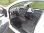 Peugeot 107 Peugeot 107 1.0 benzine 3 deurs airco lmv