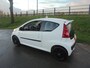 Peugeot 107 Peugeot 107 1.0 benzine 3 deurs airco lmv