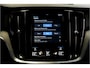 Volvo V60 2.0 B4 MHEV 145kW/197pk Aut8 Inscription ADAPT.CRUISE + NAVI SENSUS + DRIVE MODES + PILOT ASSIST + AFN.TREKHAAK + CAMERA + BLIS + LANE ASSIST + STOELVERWARMING + KEYLESS ENTRY&GO + MATRIX LED + PARKSENSOREN V&A + 18" LM-VELGEN!!