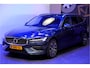 Volvo V60 2.0 B4 MHEV 145kW/197pk Aut8 Inscription ADAPT.CRUISE + NAVI SENSUS + DRIVE MODES + PILOT ASSIST + AFN.TREKHAAK + CAMERA + BLIS + LANE ASSIST + STOELVERWARMING + KEYLESS ENTRY&GO + MATRIX LED + PARKSENSOREN V&A + 18" LM-VELGEN!!