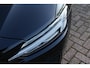Volvo V60 T6 Plug-in hybrid AWD Plus Dark | Verwarmbare Voorstoelen, Stuurwiel en Achterbank | Semi-Elektrische Trekhaak | Verwarmbare Voorruit | Premium Audio by Harman Kardon | 360-Camera