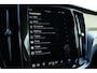 Volvo V60 T6 Plug-in hybrid AWD Plus Dark | Verwarmbare Voorstoelen, Stuurwiel en Achterbank | Semi-Elektrische Trekhaak | Verwarmbare Voorruit | Premium Audio by Harman Kardon | 360-Camera
