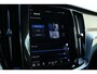 Volvo V60 T6 Plug-in hybrid AWD Plus Dark | Verwarmbare Voorstoelen, Stuurwiel en Achterbank | Semi-Elektrische Trekhaak | Verwarmbare Voorruit | Premium Audio by Harman Kardon | 360-Camera
