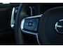 Volvo V60 T6 Plug-in hybrid AWD Plus Dark | Verwarmbare Voorstoelen, Stuurwiel en Achterbank | Semi-Elektrische Trekhaak | Verwarmbare Voorruit | Premium Audio by Harman Kardon | 360-Camera