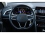Volkswagen T-Roc 1.5 TSI 150pk DSG Life | App Connect | Climate Control | Parkeersensoren Voor & Achter