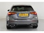 Mercedes-Benz A-klasse 250 e AMG Night PHEV 218 pk | Trekhaak | Camera | Stl. verw. | Sfeerverl. | Dodehoek |