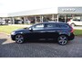 Volvo V60 T6 AWD 305PK Automaat R-Design | 6 Cilinder | Trekhaak | Xenon | Premium Sound | 18"LMV | Stoelverwarming