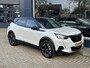 Peugeot 2008 1.2 Turbo GT 130 PK Automaat | 1e eigenaar | Stoelverwarming | Full Map Navigatie | Apple Carplay | Trekhaak | Full Led Koplampen | Keyless Entry | Parkeersensoren Rondom | Parelmoer Wit Metallic.