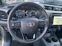 Toyota Hilux 2.8 D-4D Double Cab Invincible Automaat Nieuw geleverd, incl. o.a.: De laadbak is gecoat, trekhaak 13plg, stoelverwarming, achteruitrij camera, keyless, navigatie, Apple CarPlay/Android Auto, JBL Audio, NL-auto, boekjes compleet, 265/65R18 banden CST AT318 Sahara 4X4 terreinbanden