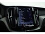 Volvo XC60 2.0 T8 Plug-in hybrid AWD Plus Dark | 455PK |Pano | Standkachel | ACC | Blis | H&K  audio | Sportstoelen met mem. |