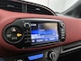 Toyota Yaris 1.5 Hybrid Bi-Tone | Navigatie | Leder |