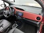 Toyota Yaris 1.5 Hybrid Bi-Tone | Navigatie | Leder |
