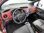 Toyota Yaris 1.5 Hybrid Bi-Tone | Navigatie | Leder |