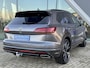 Volkswagen Touareg 3.0 TSi 4MOTION R 463pk Luchtvering / Trekhaak / Head Up Display