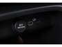 Volvo XC40 B4 Automaat Plus Black Edition | Verwarmbare voorstoelen | Verwarmbaar stuurwiel | Premium audio by Harman Kardon | Panoramadak | Verwarmbaar voorruit | Rondom zichtcamera | 20 inch Lichtmetalen velgen | Alarmklasse 3