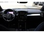 Volvo XC40 B4 Automaat Plus Black Edition | Verwarmbare voorstoelen | Verwarmbaar stuurwiel | Premium audio by Harman Kardon | Panoramadak | Rondom zichtcamera | Verwarmbare voorruit | 20 inch Lichtmetalen velgen | Alarmklasse 3