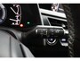 Lexus UX 250h Preference Line | 18 Inch Lichtmetalen velgen | Privacy Glass | Blind Spot Monitor