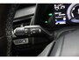 Lexus UX 250h Preference Line | 18 Inch Lichtmetalen velgen | Privacy Glass | Blind Spot Monitor