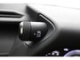 Lexus UX 250h Preference Line | 18 Inch Lichtmetalen velgen | Privacy Glass | Blind Spot Monitor