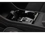 Volvo XC40 B4 Plus Black Edition Elektrisch Verstelbare Voorstoelen | Getint Glas Achter | 20 inch Lichtmetalen Velgen Hoogglans Zwart | Keyless | Elektrische Achterklep | Premium audio by Harman Kardon | Stoelverwarming | Stuurverwarming | Volvo UX Infotainment | Adaptieve Cruise Control | Pilot Assist | BLIS