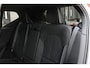 Volvo XC40 B4 Plus Black Edition Elektrisch Verstelbare Voorstoelen | Getint Glas Achter | 20 inch Lichtmetalen Velgen Hoogglans Zwart | Keyless | Elektrische Achterklep | Premium audio by Harman Kardon | Stoelverwarming | Stuurverwarming | Volvo UX Infotainment | Adaptieve Cruise Control | Pilot Assist | BLIS