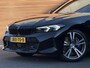 BMW 3-Serie Touring 330e Panoramadak / HUD / Leer / Stoelverwarming