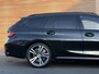 BMW 3-Serie Touring 330e Panoramadak / HUD / Leer / Stoelverwarming